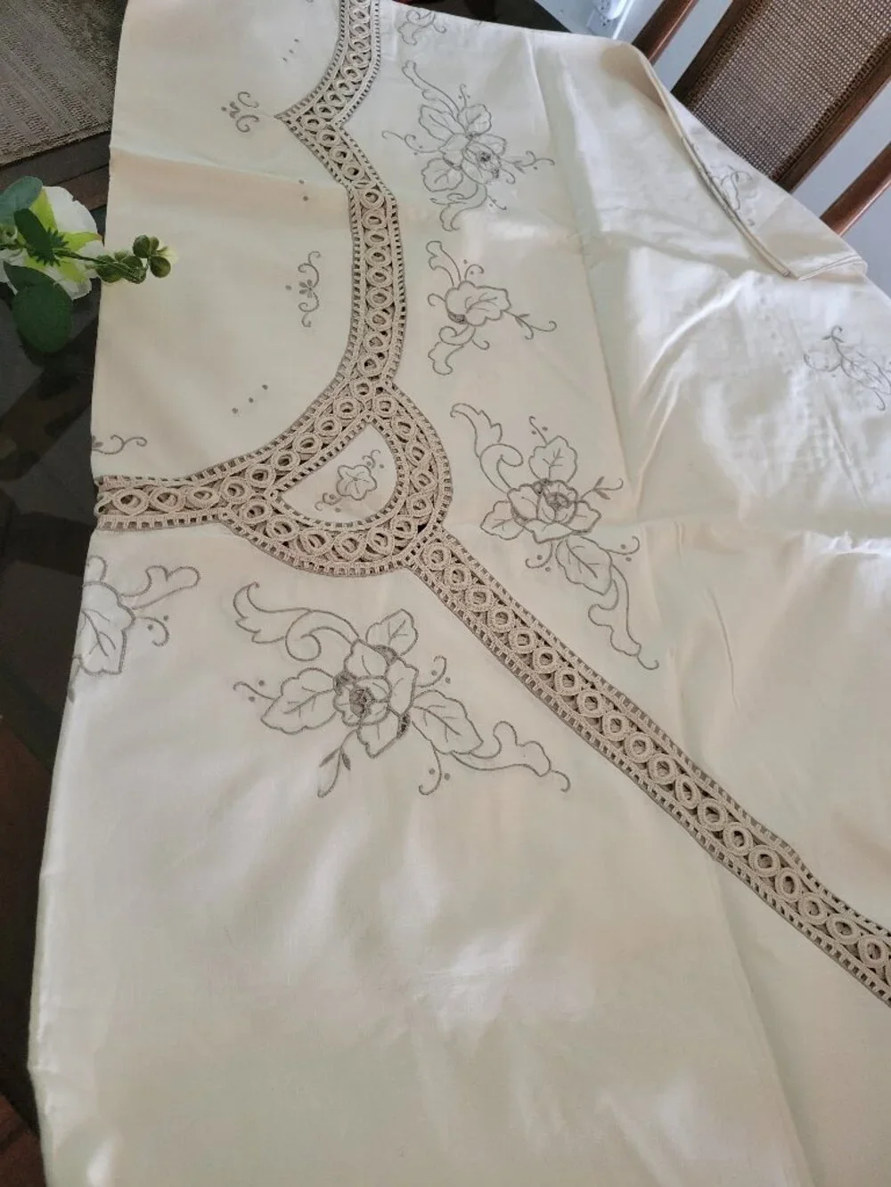 Vintage Cream and Ecru Lace and Embroidered Tablcloth